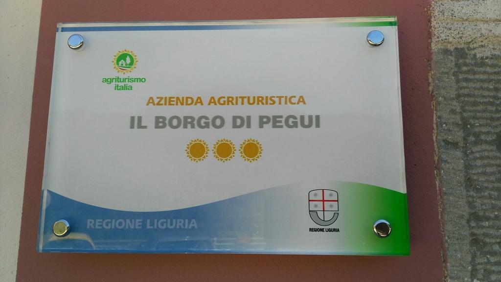הוילה Bolano Il Borgo Di Pegui מראה חיצוני תמונה