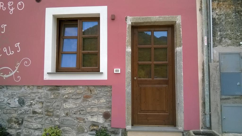 הוילה Bolano Il Borgo Di Pegui מראה חיצוני תמונה